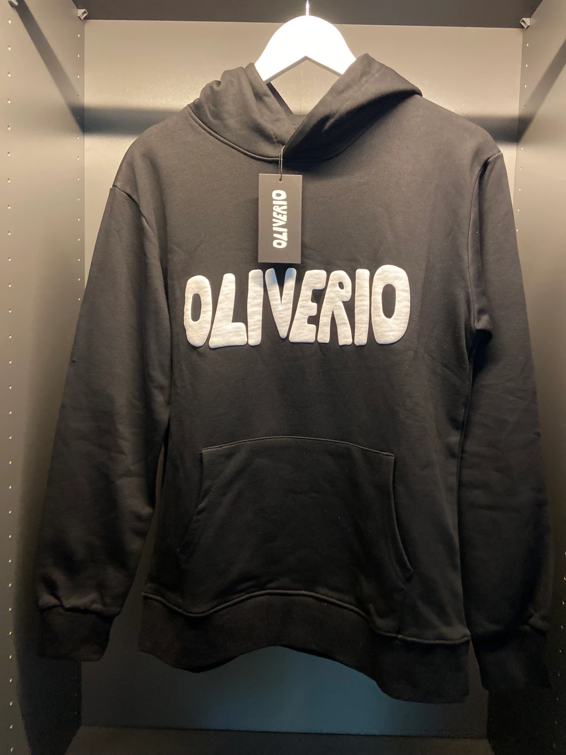 Original OLIVERIO Hoodie (Osläppt)