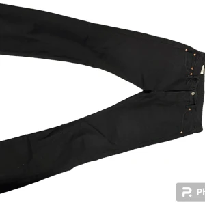 Levis 501 - Säljer dessa Levis 501 pågrund av felköp