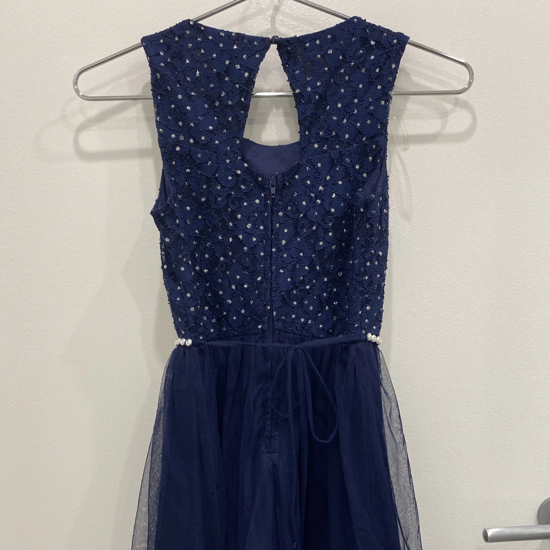 Marinblå klänning - 91