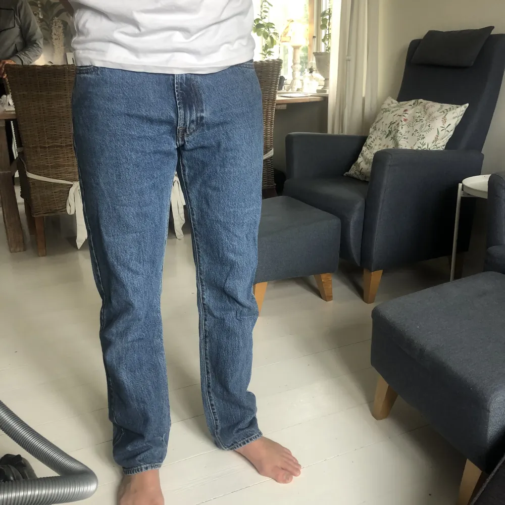 Levi’s 551 jeans. W30 L34. Köpta 2021 men inga större tecken på användning, säljer då de blivit för små. Nypris ca 1200. Jeans & Byxor.