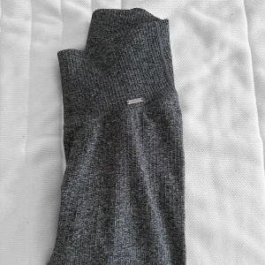 Aim’n tights  - Aim’n tights, storlek M. Nyskick då dom inte passar. 