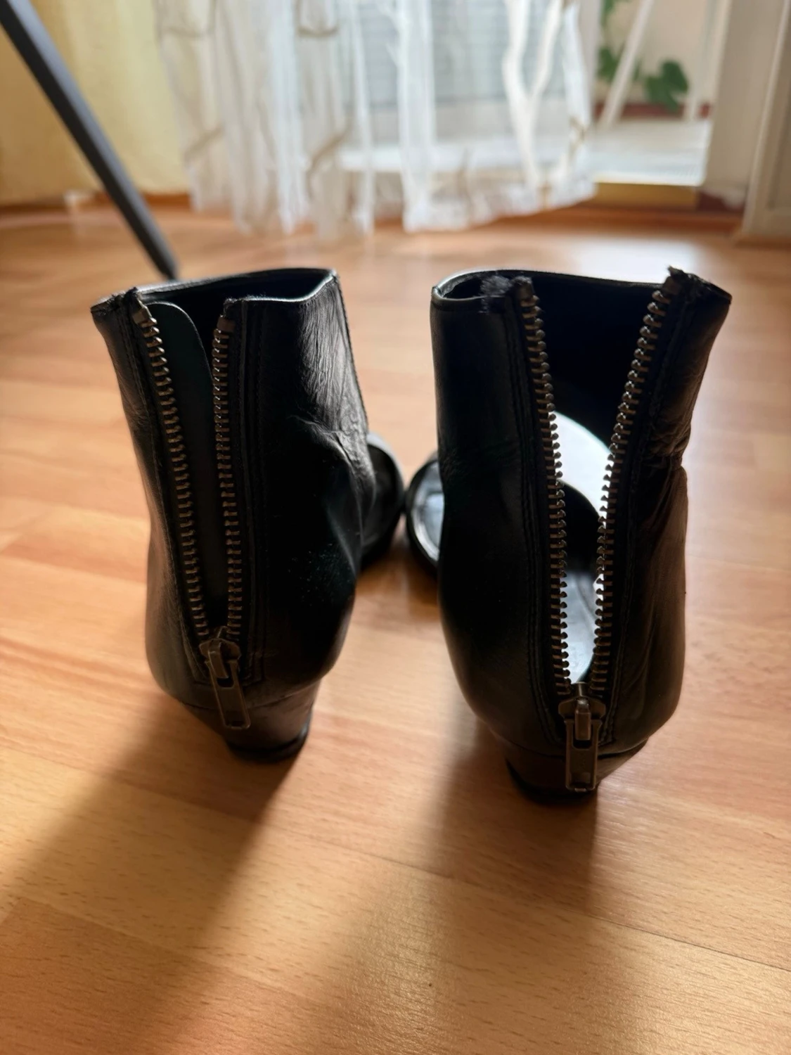 Svarta sandaler med hög ankelrem - 6