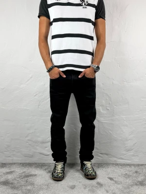 Replay jeans  - Ett par snygga jeans från Replay i storlek W31 L32 i modellen Anbbas