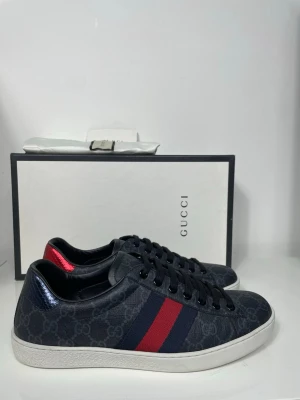HELT NYA Gucci Ace Skor - Säljer nu dessa HELT NYA Gucci Ace, skriv för gött bilder/frågor🙌🏼