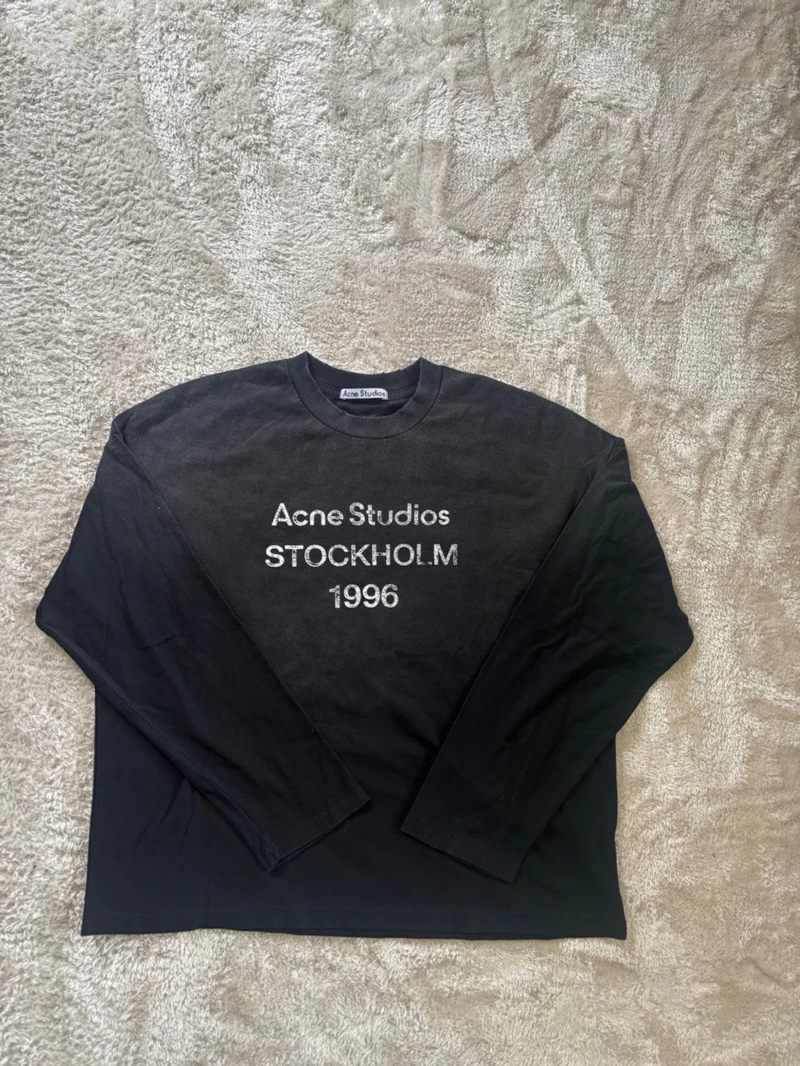 Acne Studios - Sleeve