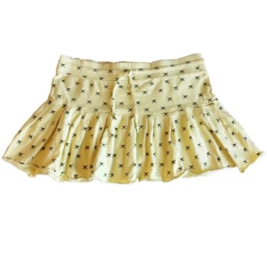 Dödskalle mönstrad minikjol/ miniskirt/ tygkjol, y2k/ cyber/ alt/ 2000s/ 2000tal/ 00s/ 00tal - Coolaste vintage minikjolen med dödskallar på från 2000-talet!! 100% bomull 