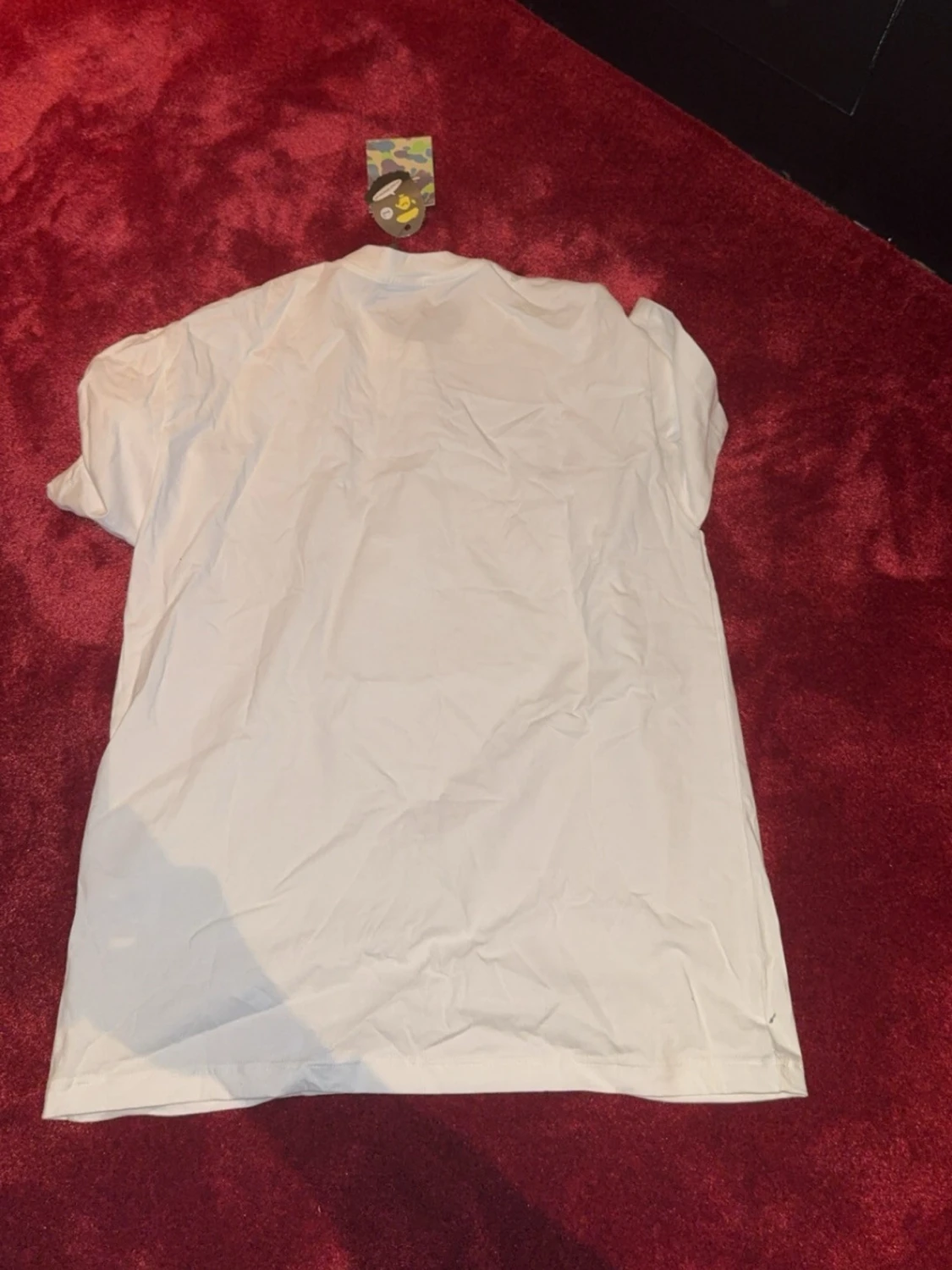 Vit BAPE t-shirt med rosa camo - 4