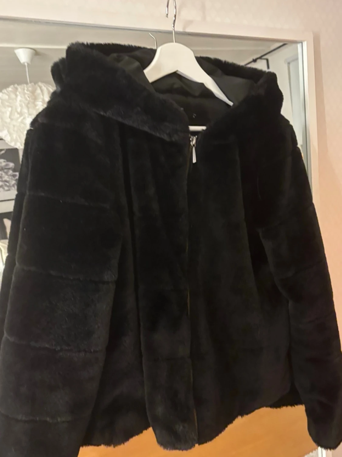 Svart teddyjacka - 1