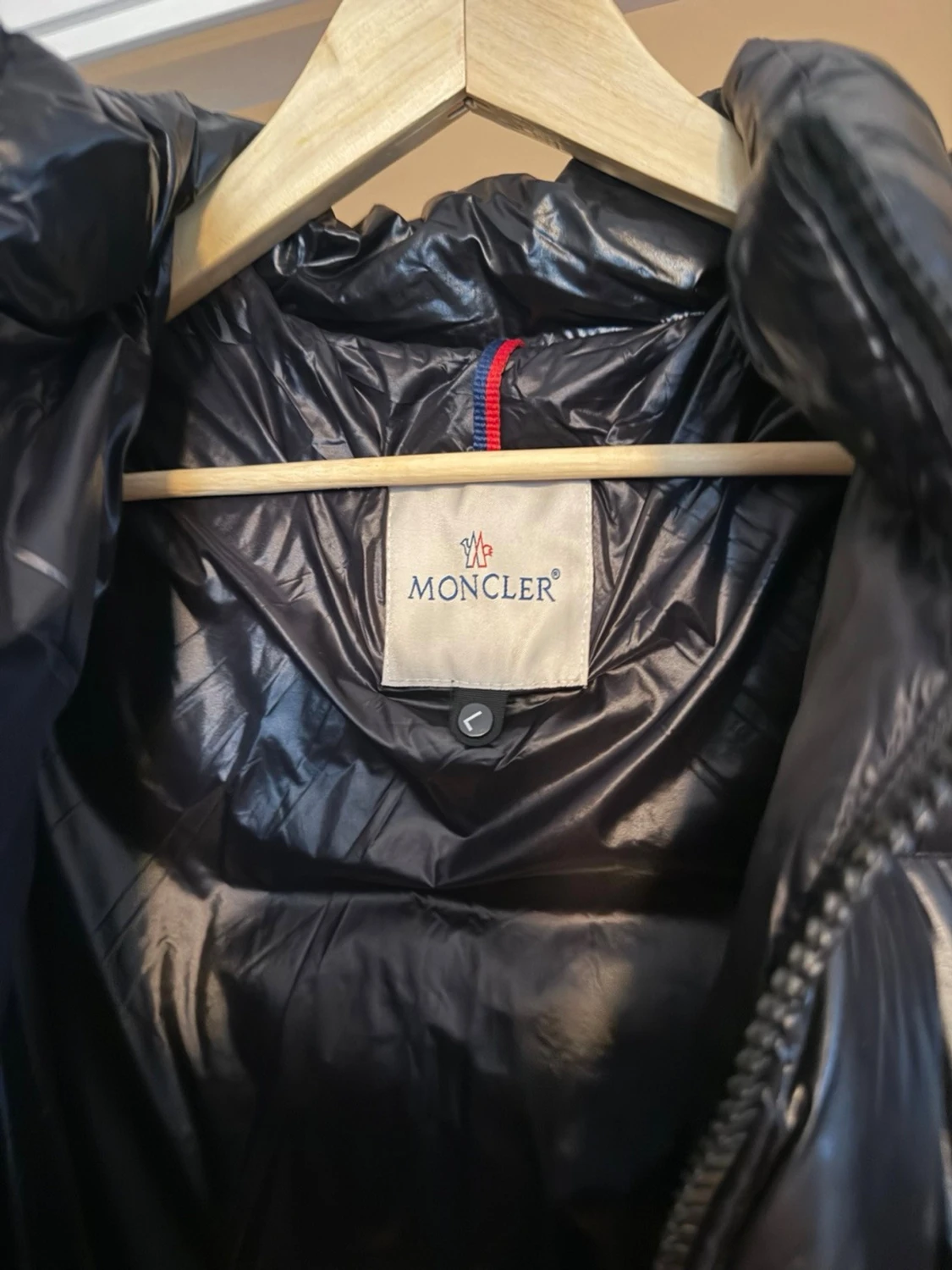 Svart pufferjacka från Moncler - 2