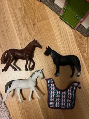 SCHLEICH - Jätte fina hästar