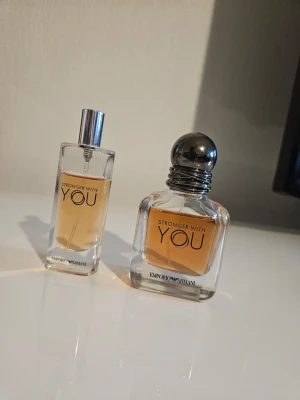 Armani stronger with you 30 ml+15 ml - Har sprutat litegrann, ca 42 ml av 45 ml kvar, sammanlagt. 