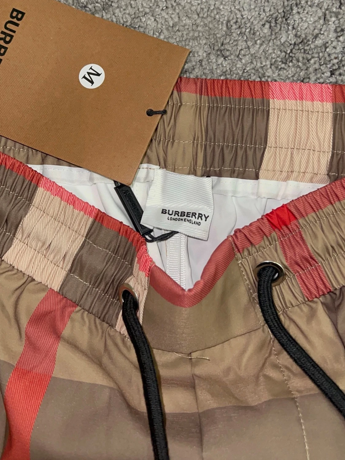 Burberry shorts  - 2