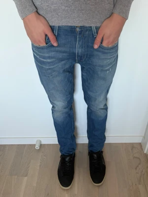 Replay jeans - Replay jeans | Modell: Anbass | Storlek: 33/32 | Bra skick