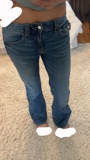 Jeans strl 170 - Blåa jeans från Gina Young, säljer då jag inte använder dem. Inga täcken på användning, pris kan diskuteras. Skriv till mig vid frågor💗