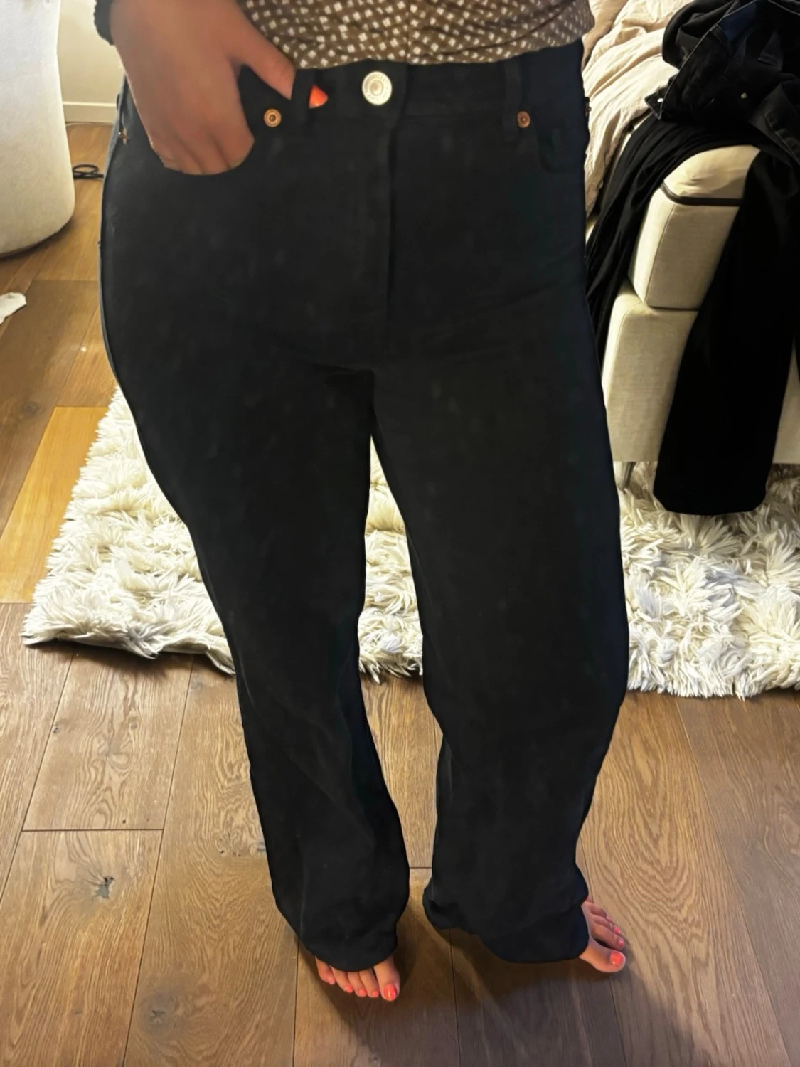 Svarta raka jeans med hög midja