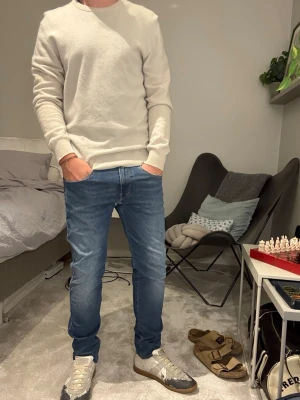 Replay jeans  - Riktig sköna replay jeans i storlek 31W 32L pris går att diskutera hör av er om ni har några frågor 