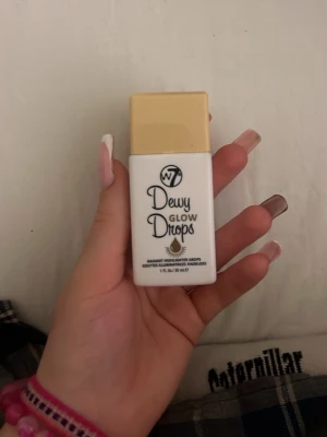Devy drop från W7  - Aldrig använt, debt drops från w7 för dig som vill ha glowy smink 