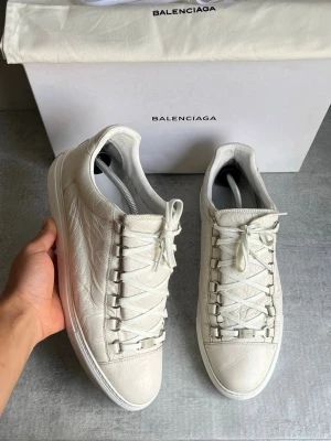 Vita balenciaga arena - Äkta sällsynta arenas | storlek 44 passar 45-46 29,7cm | all og ingår och banger skick