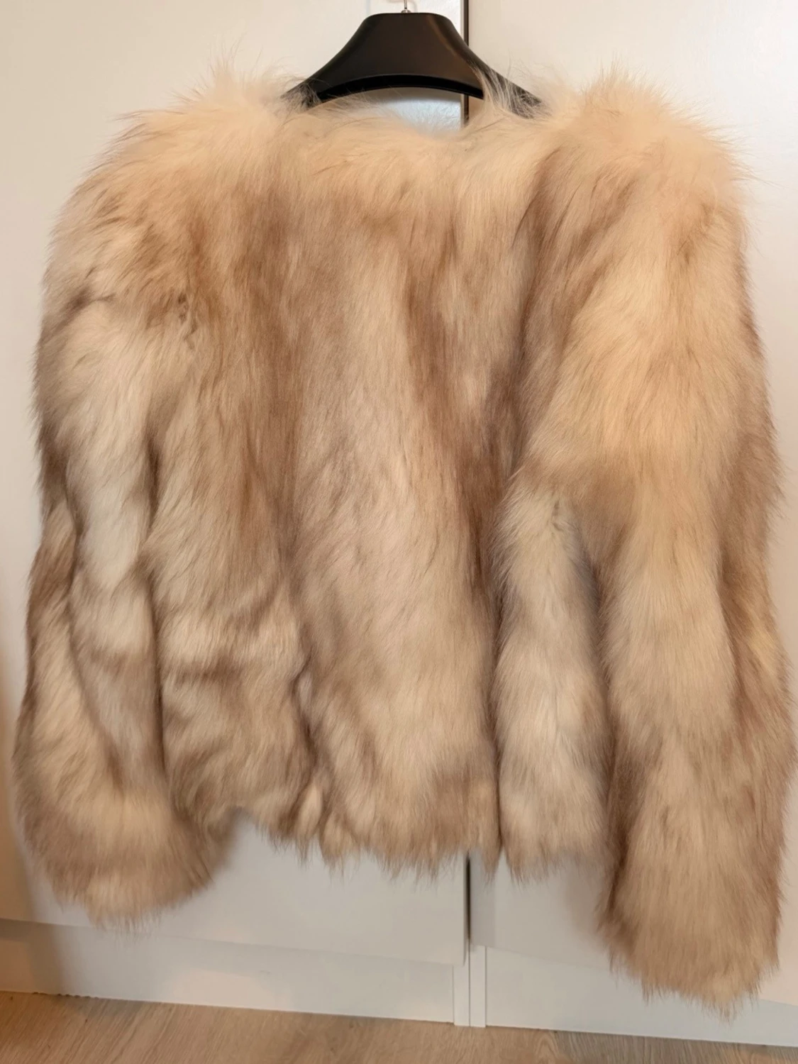 Beige pälsjacka från Coco Limited - 5