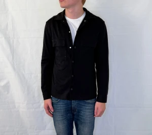 H&M Overshirt Black Men's - Svart overshirt från H&M i bra begagnat skick.