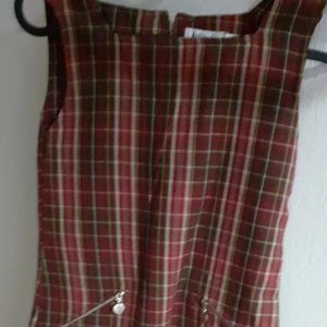 Flicka klär - Flicka klär