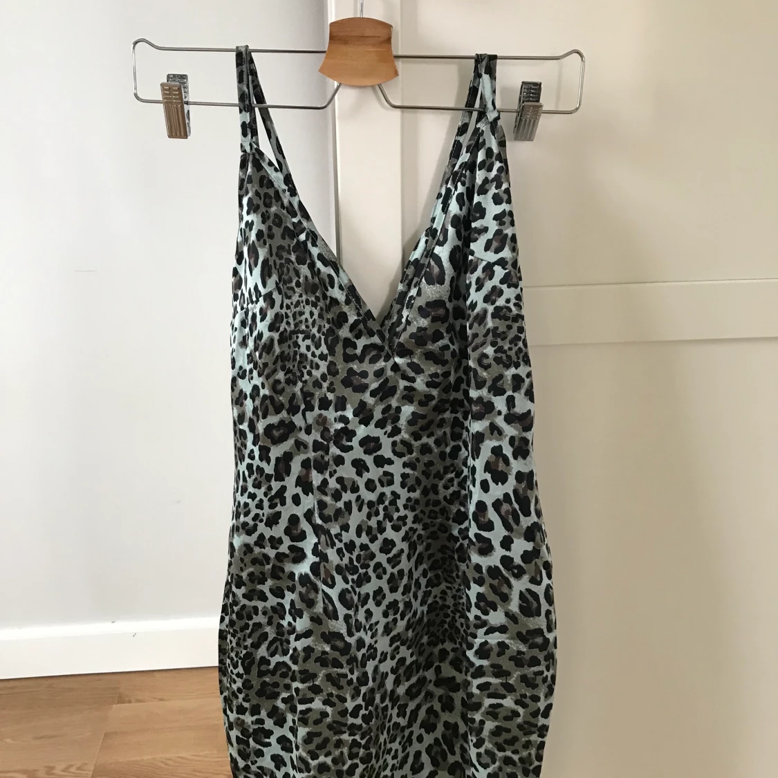 Bodycon klänning från PLT