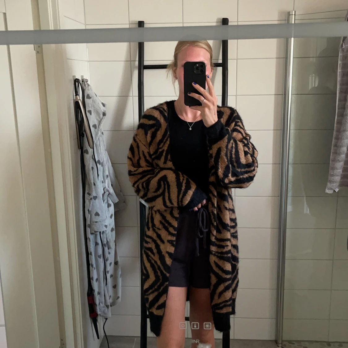 Mysig brun/svart kosfta