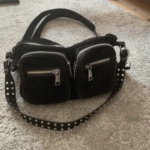 Norella väska  - Säljer mina fina noella väska. Nyskick!  Nypris ungefär 700 tror jag 