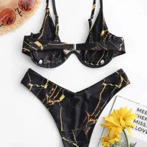Zaful bikini s - Supersöt bikini från zaful i storlek s, skulle säga att den passar dig som har b kupa eller mindre ❤️