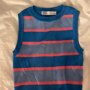 Zara tröja - Zara tröja oanvänd storlek S jätte fin🤩