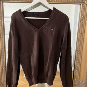 Säljer denna bruna gant tröjan i storlek S. 75kr