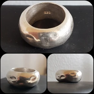 Ring i äkta silver 925 - Säljer en ring i äkta silver 925. Ringen är ganska tjock. 17mm runtom. Väger 9,7 gram. Säljes för 80 kr inklusive eventuell frakt. 