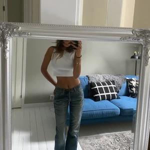 Lee jeans låg midja  - Skit snygga vintage lee jeans!!, säljer då dom är för korta för mig (175) ! 💗 