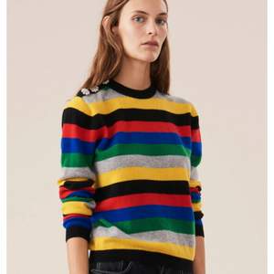 Säljer denna superfina färgglada tröja från ganni i härliga färger! I nyskick och med prislapp kvar! Nypris 3000. Storlek L 