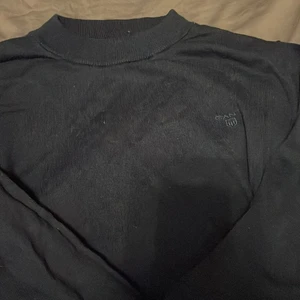 Stickad tröja  - Bra skick 