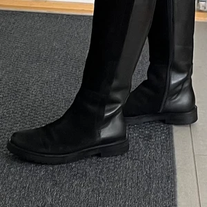 Tommy stövlar  - Jätte värm långa stövlar från Tommy Hilfiger ,