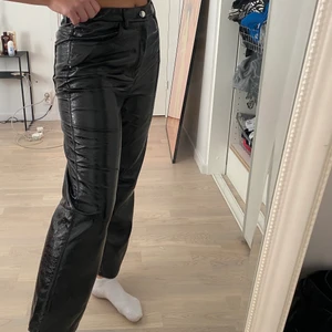 Byxor  - De snyggaste partybrallorna som finns!!! Används inte längre så därför behöver dem ett nytt hem ⭐️⭐️ 