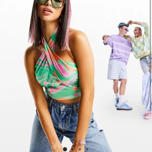 Snygg färgglad topp - Supersnygg topp från ASOS. Aldrig använd i storlek 38. Knyte runt halsen och öppen rygg 💕