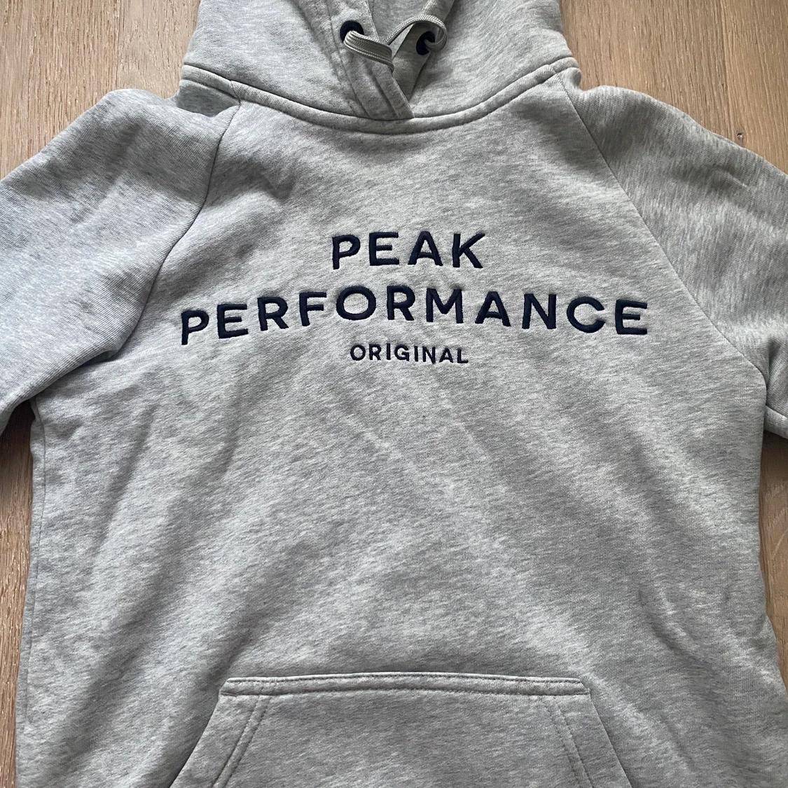 Hoddie från Peak Performance - 90