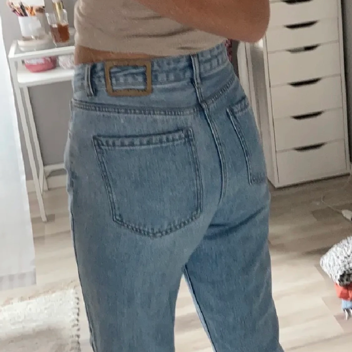Mom jeans från pull & bear