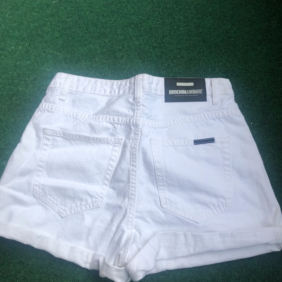Nya Högmidjade shorts stl 26 - 90