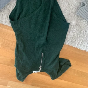 grön bodysuit - ej använd