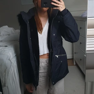 Vinterjacka - Aldrig använd, prislappen kvar! Orginalpris:1000kr Säöjer för 600kr inklusive frakt!