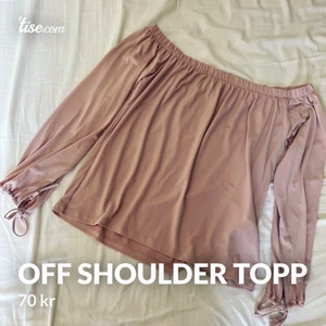 Off shoulder topp - Gammelrosa off shoulder topp i storlek small, mycket fint skick🥰