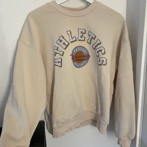 Tröja från Gina Tricot - Sweatshirt från Gina Tricot💓