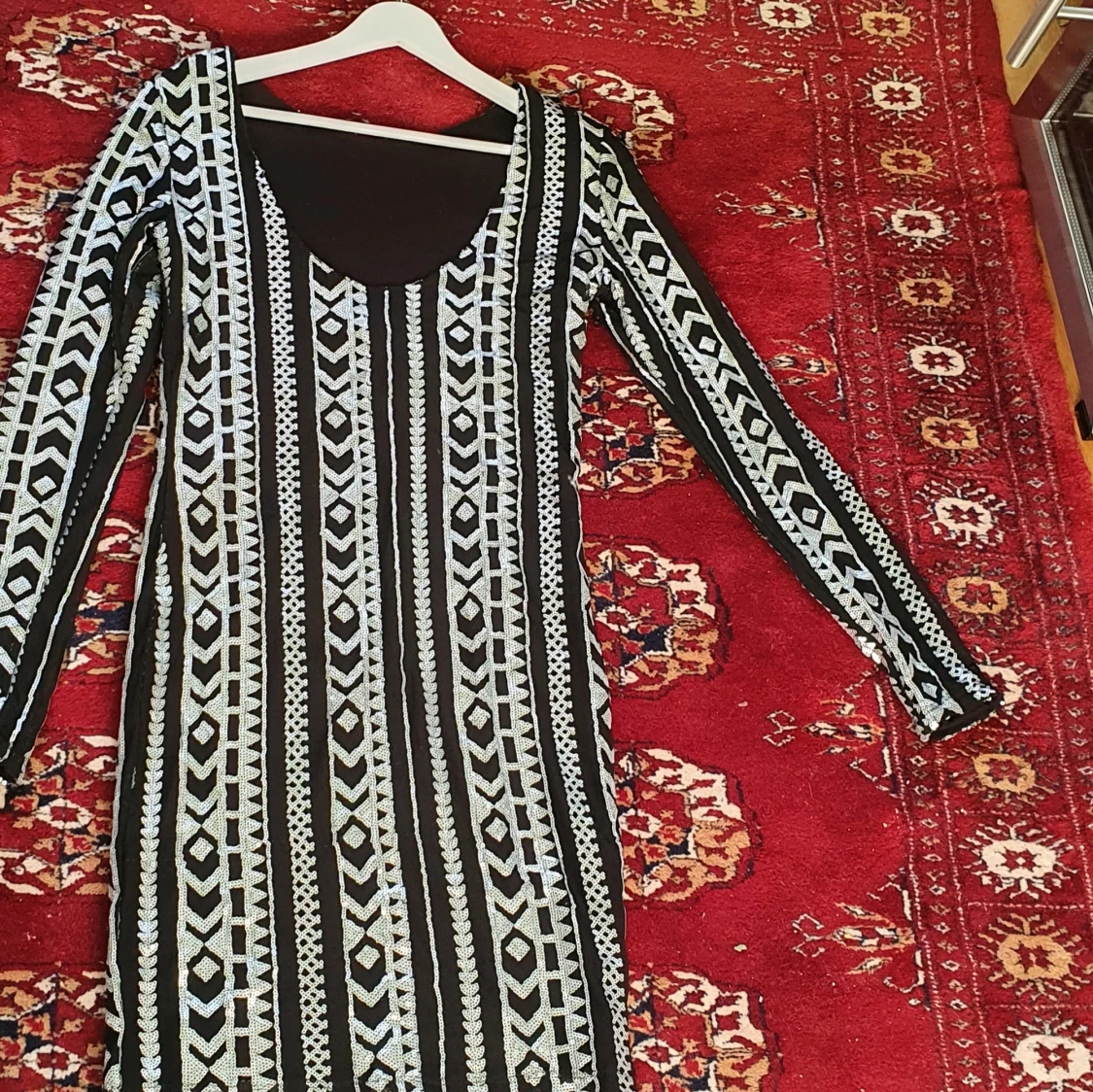 En glitter fest klänning - 90