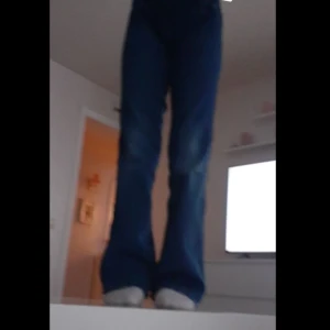 Pants  - Säljer mina bootcut jeans, skulle kunna passa 13 år elr 14 år tar bara emot kontanter ❤
