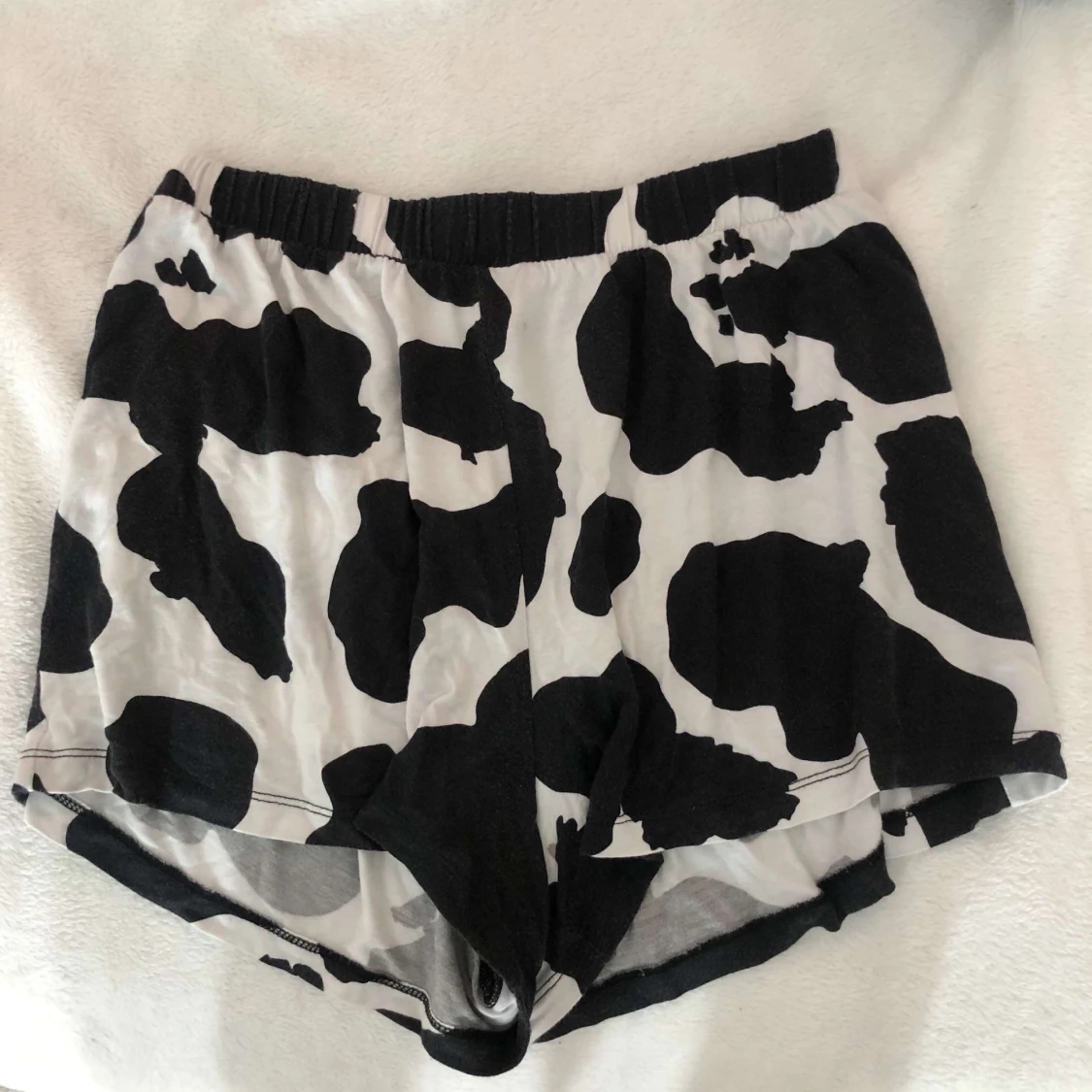 Pyjamasshorts komönster - 90