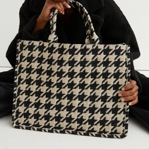 SÖKER - Söker denna väskan från h&m!!