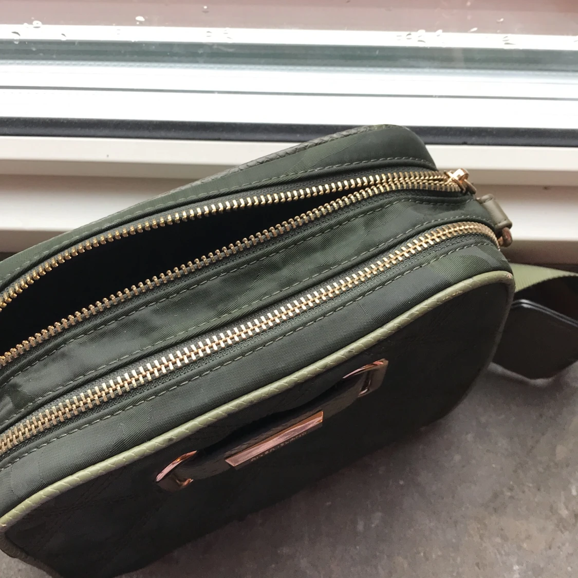 River island väska  - 90